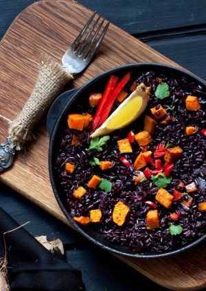 Nasi Hitam: Superfood Penuh Manfaat untuk Kesehatan Tubuh dan Gaya Hidup Modern