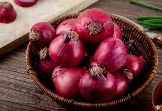 Rahasia Sehat Alami dengan Bawang Merah: Si Umbi Ajaib yang Wajib Dikonsumsi